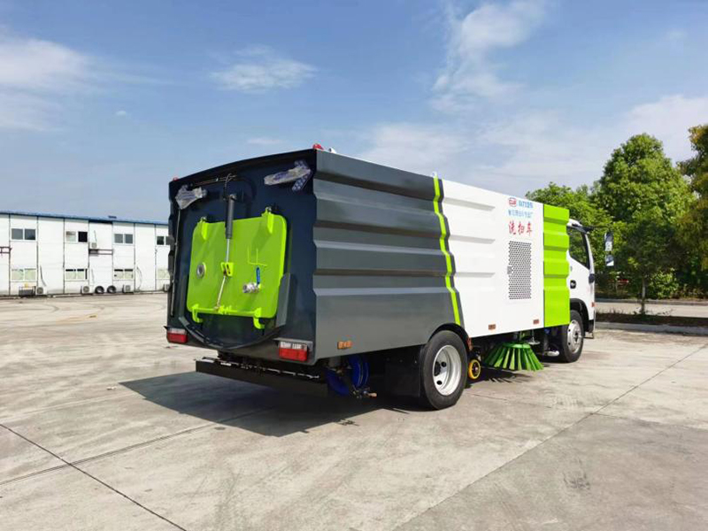 东风大多利洗扫车