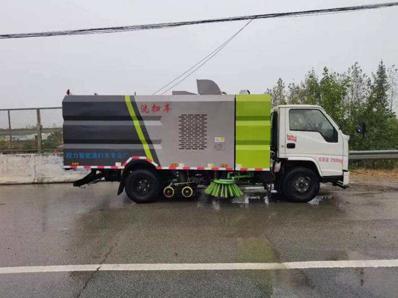江铃洗扫车