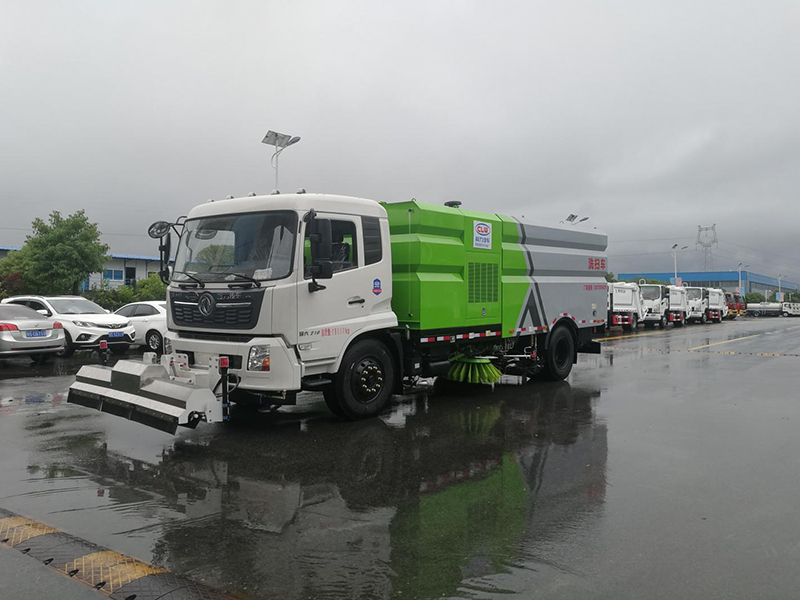 东风天锦洗扫车