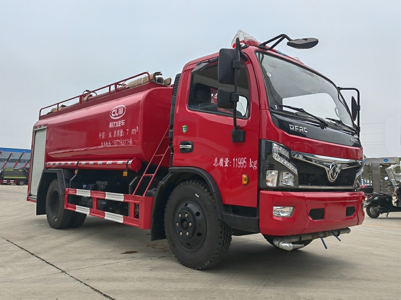 8吨东风消防洒水车