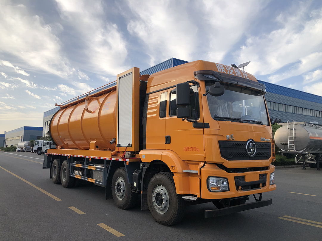 陕汽德龙前四后八清洗吸污车