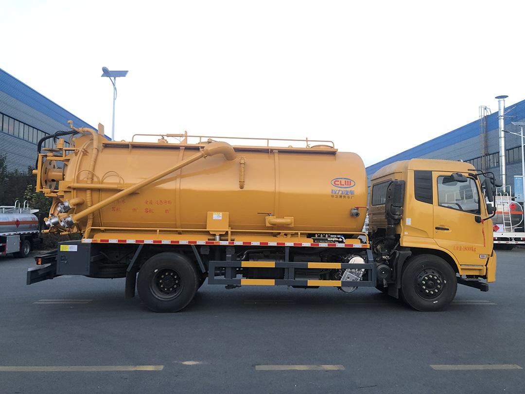 东风天锦一体罐清洗吸污车