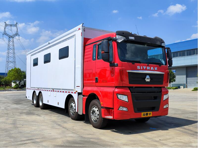 CL5220XCC6ABZ汕德卡4轴餐车