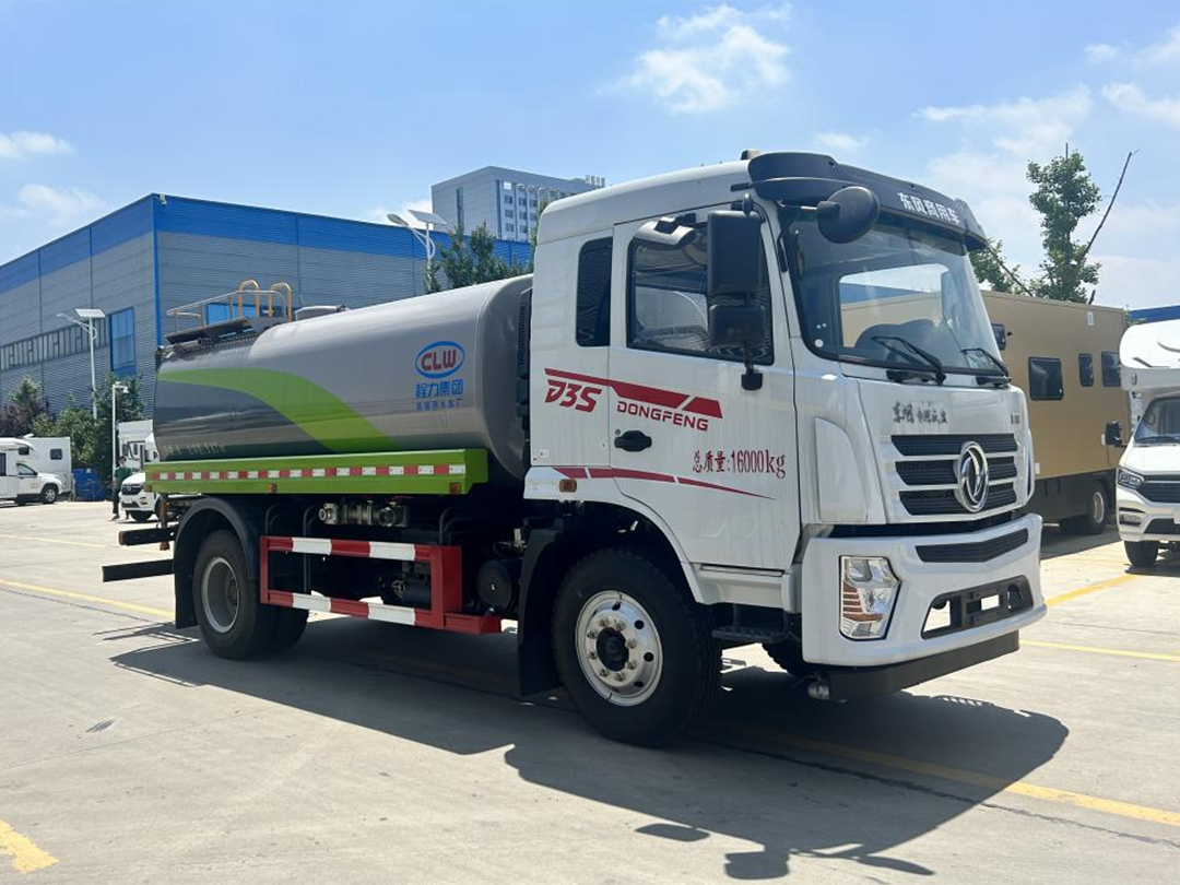 东风专底系列12.3方洒水车