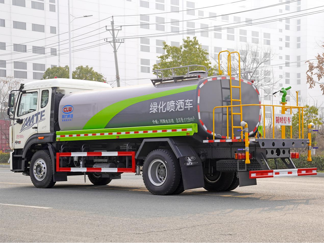 陕汽德龙L5000系列16方洒水车