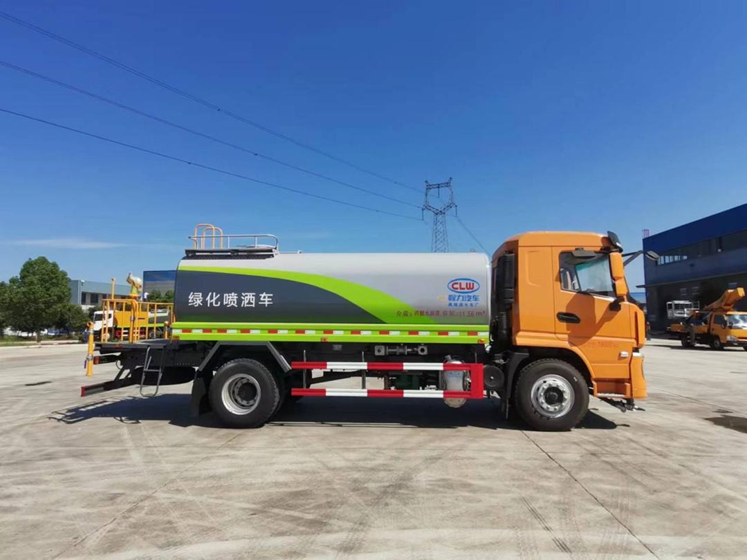 陕汽轩德14.26方绿化喷洒车