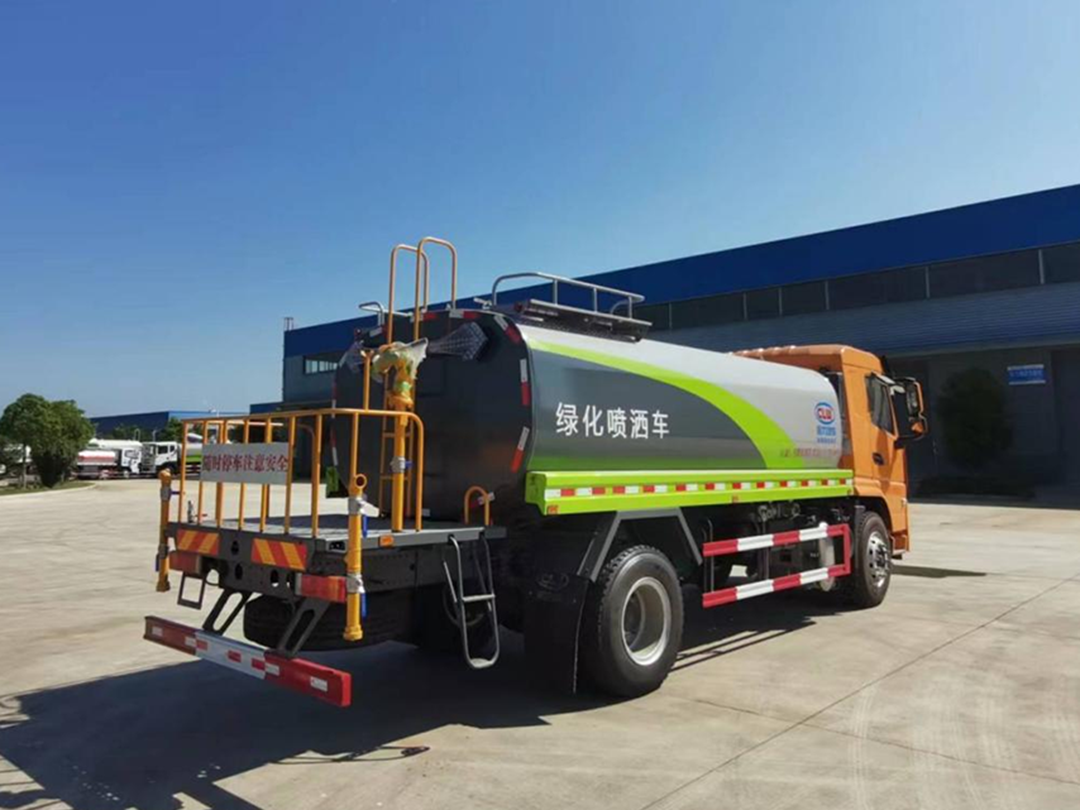 东风锦程前四后八25方绿化喷洒车