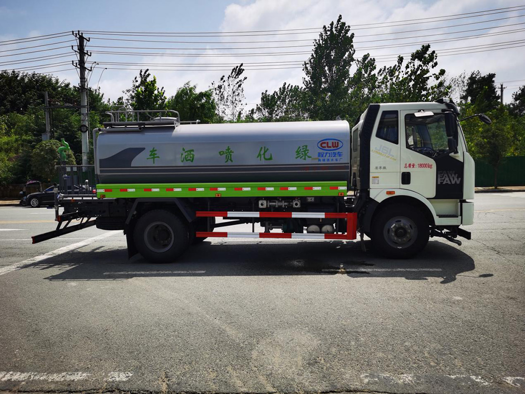 解放系列14.26方绿化喷洒车