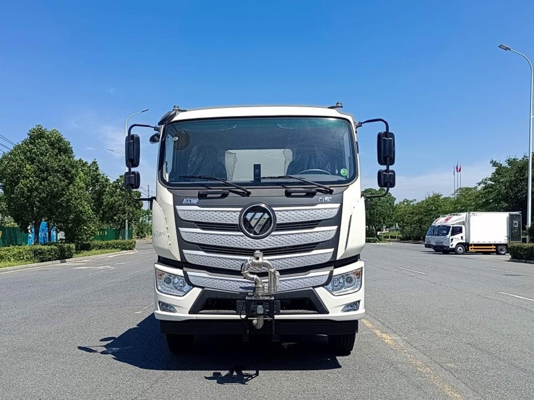 福田欧曼13方绿化喷洒车