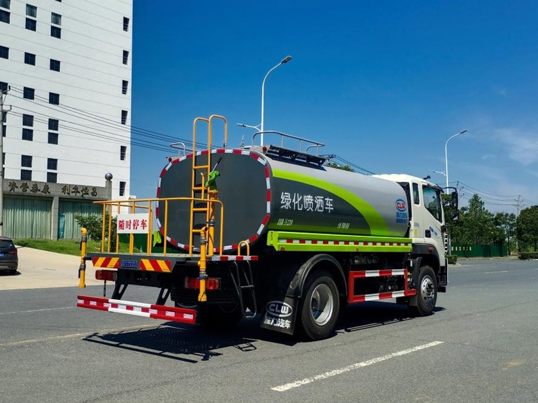 福田欧曼13方绿化喷洒车