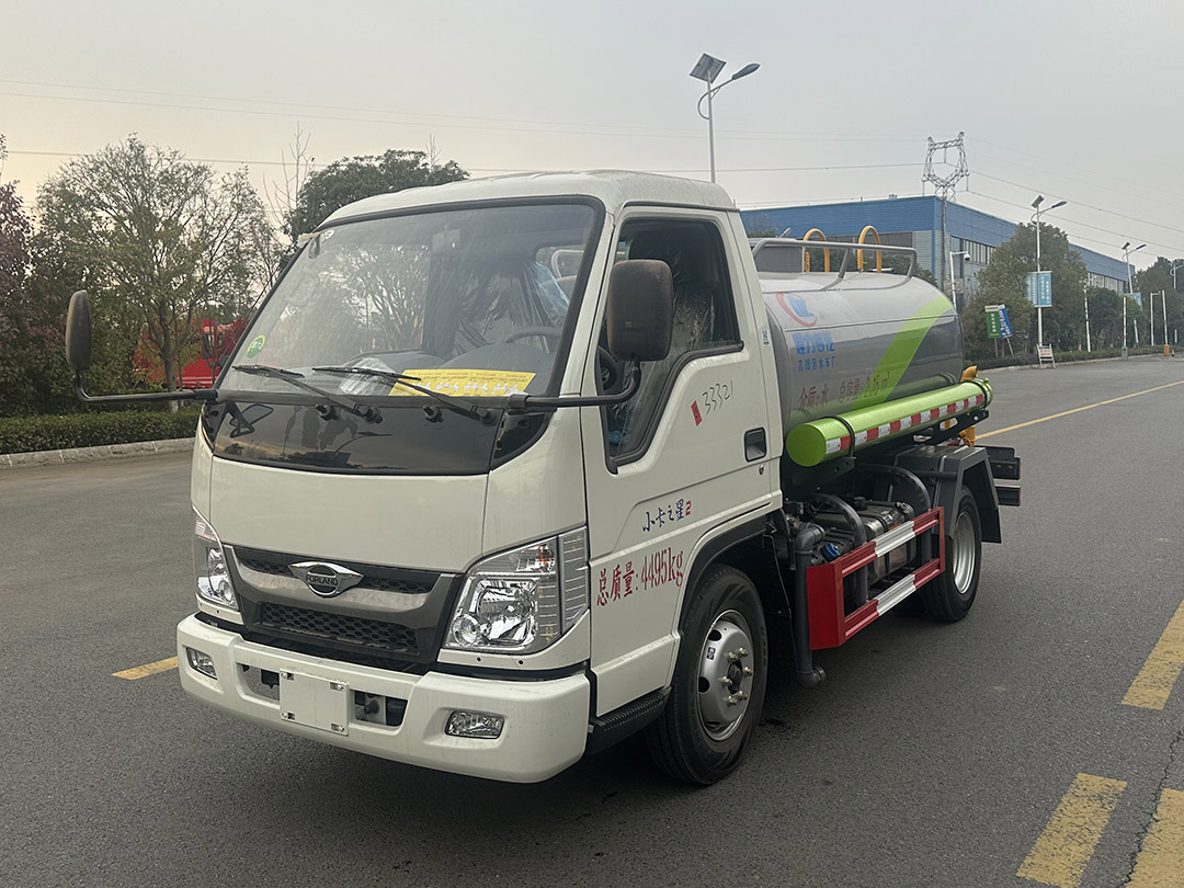 福田小卡2.5方绿化喷洒车