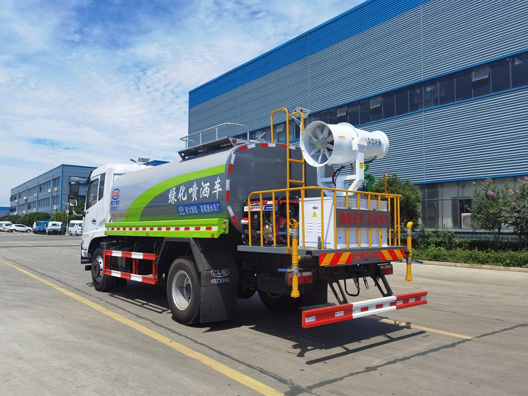 东风福瑞卡系列12.32方绿化喷洒车