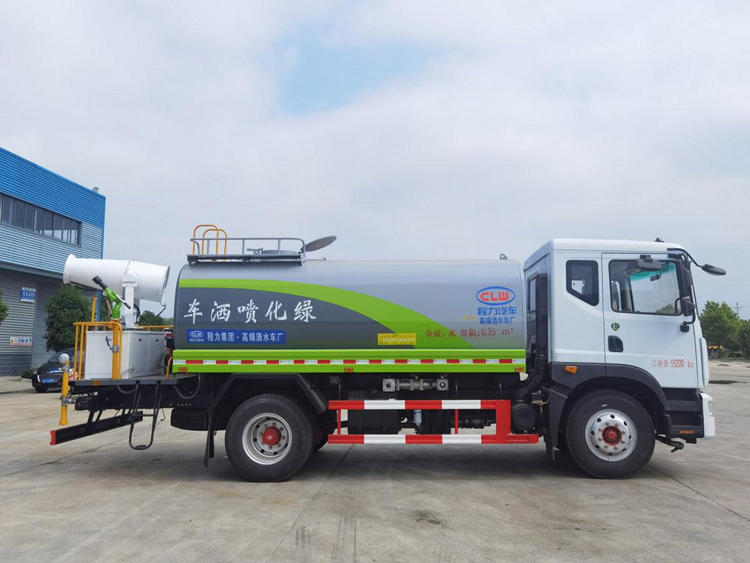 东风D9系列14.17方绿化喷洒车