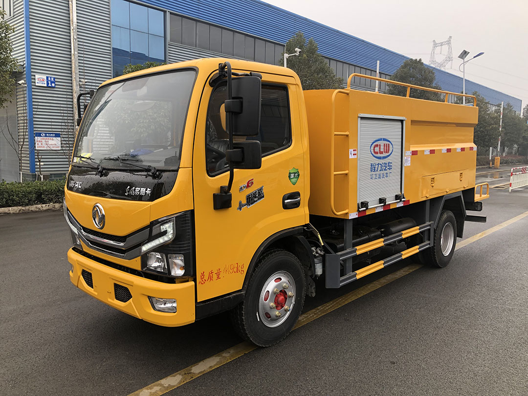 东风小多利卡高压清洗车