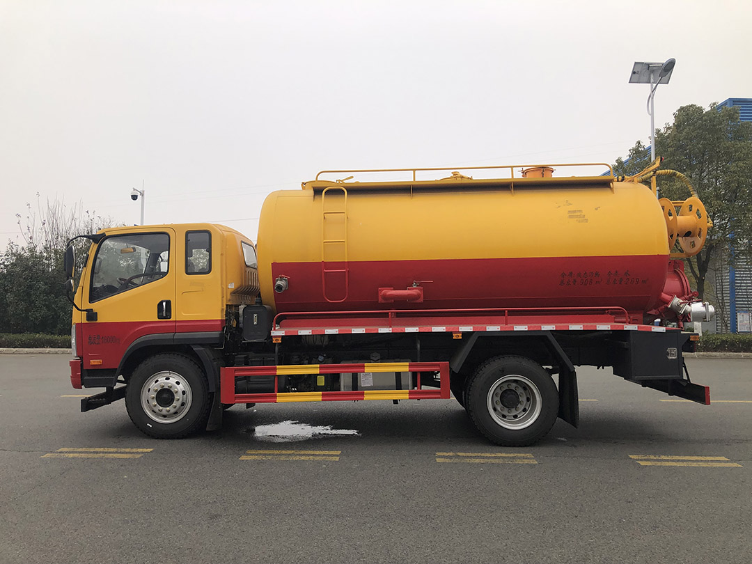 解放一体罐清洗吸污车