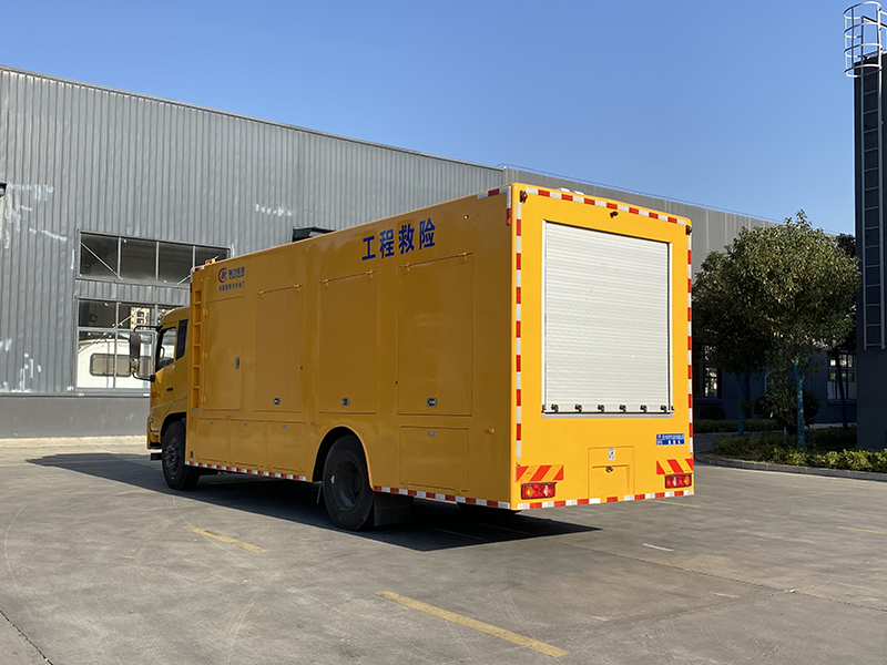 程力牌东风天锦6000方排水车（便携）