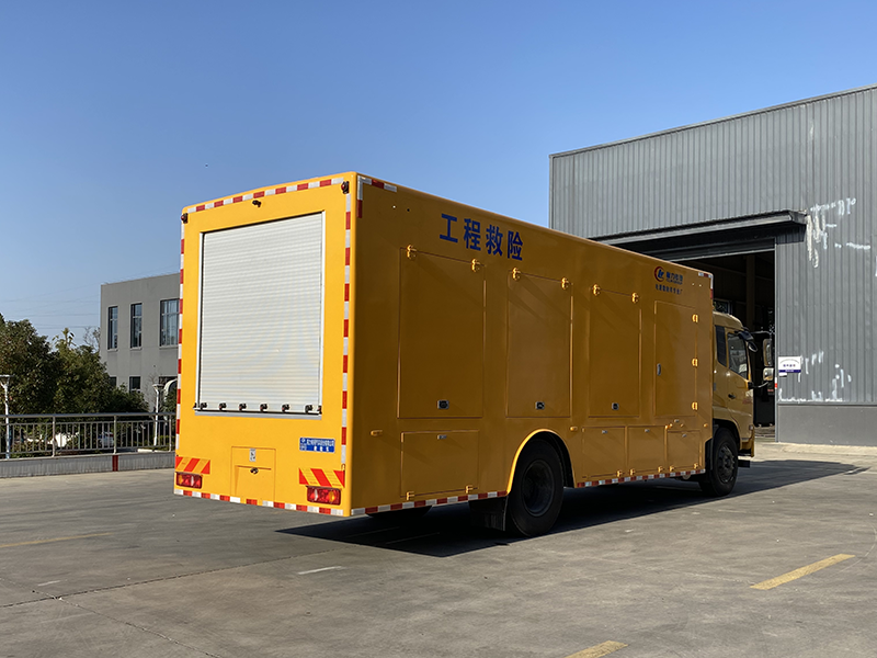 程力牌东风天锦6000方排水车（便携）