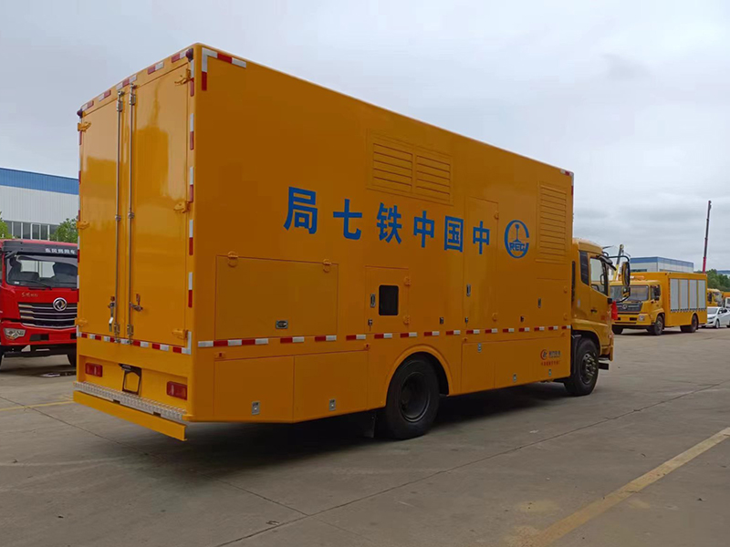 东风天锦 200KW -600kw电源车