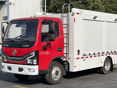 东风装备运输车