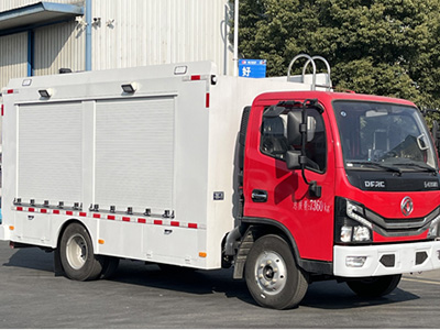 东风装备运输车