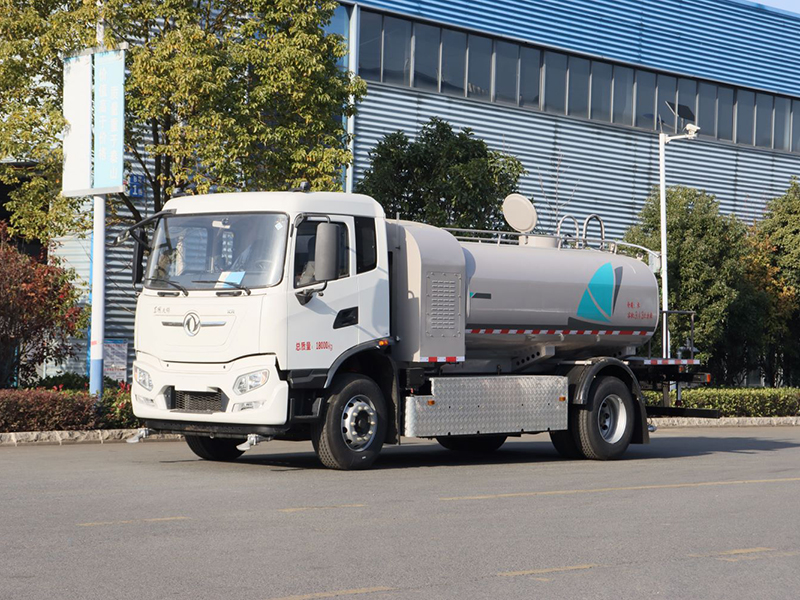 东风天锦纯电动清洗洒水车
