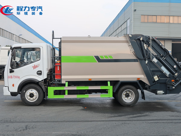 东风多利卡D6新款压缩垃圾车