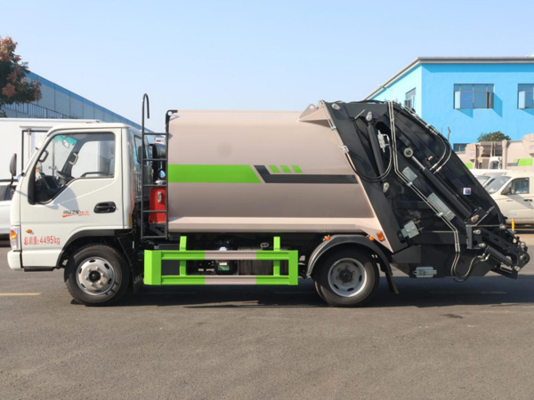 江淮康铃弧形箱体压缩垃圾车