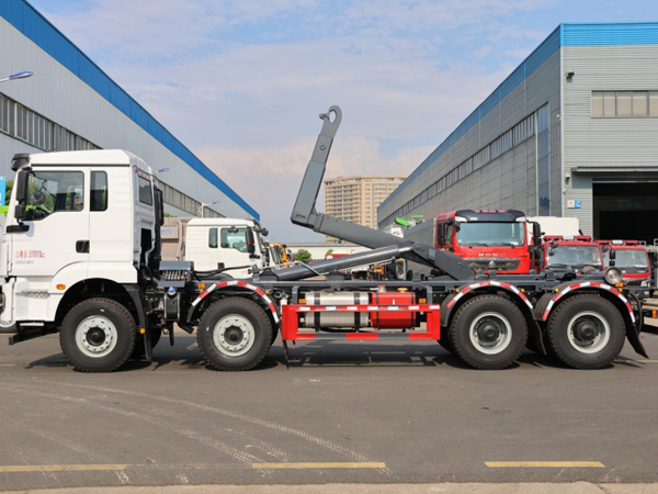 陕汽德龙M3000前四后八勾臂垃圾车